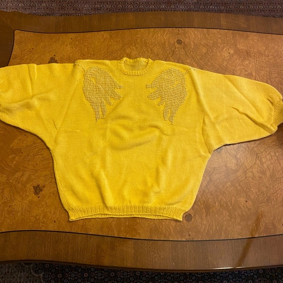 Vintage Handmade knitted Pearl tulip flower design sweater - Picture 1 of 7